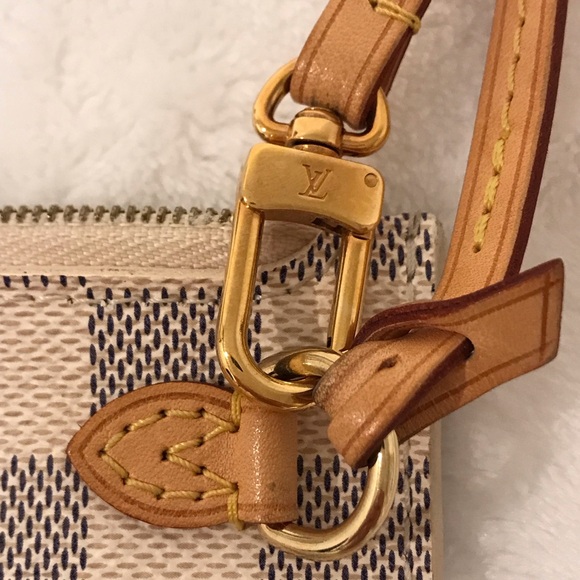 Louis Vuitton Neverfull GM POUCH - Picture 3 of 8